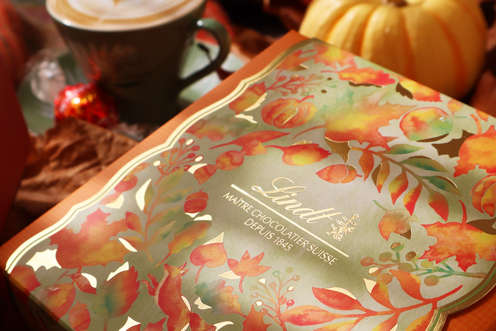 リンツ オータムコレクション パッケージデザイン_3