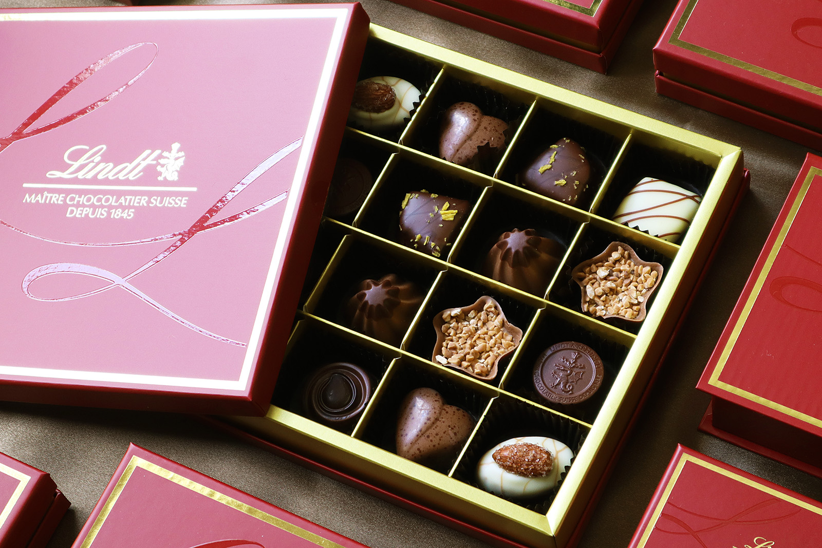 リンツ トリュフ&プラリネ&焼き菓子「フォーマルギフトコレクション」 パッケージデザイン_3