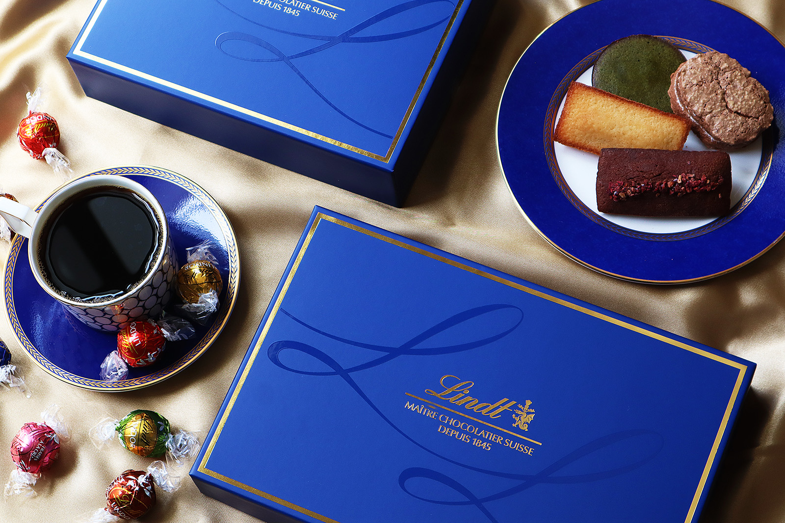 リンツ トリュフ&プラリネ&焼き菓子「フォーマルギフトコレクション」 パッケージデザイン_4