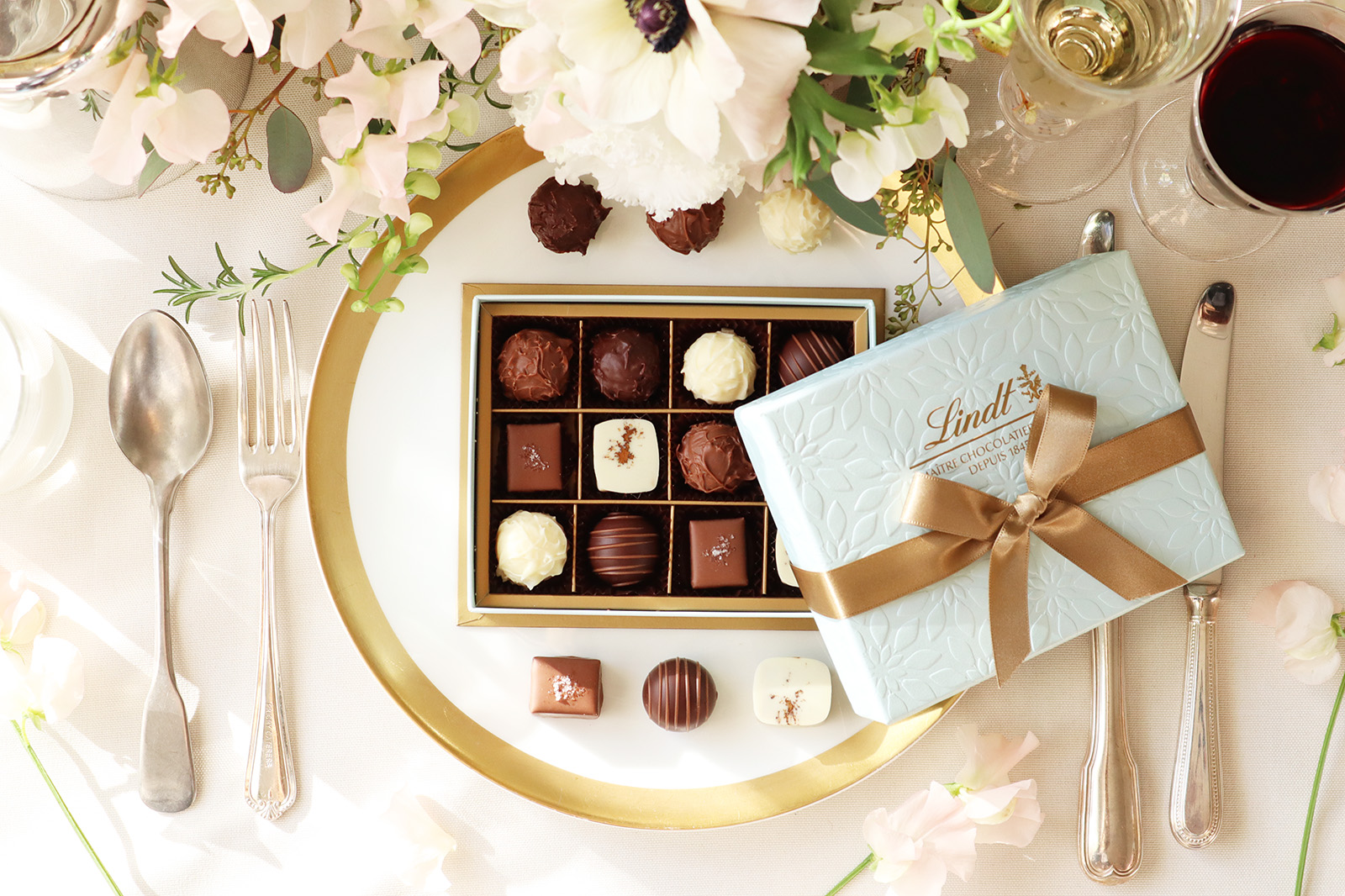 リンツ トリュフ&プラリネ メートル・ショコラティエ セレクション パッケージデザイン_1